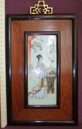 Панно - картина Девушка жрица.
Рисунок на фарфоре.  Япония ХІХ век.
Соответств. . фото 4