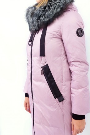 
Зимняя куртка розового цвета комбинированная черными элементами. Куртка прямая,. . фото 7