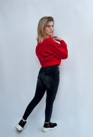 
Легкая демисезонная джинсовая куртка Gesvages красного цвета. Куртка свободного. . фото 4