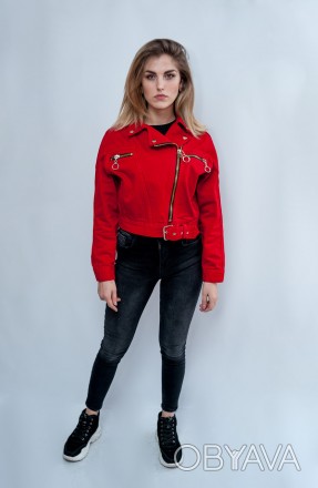 
Легкая демисезонная джинсовая куртка Gesvages красного цвета. Куртка свободного. . фото 1