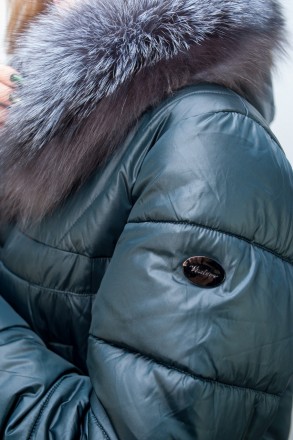 
Женская зимняя куртка Visdeer изумрудного цвета с натуральным мехом на капюшоне. . фото 7