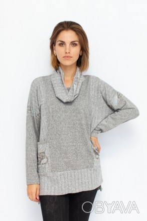 
Стильный свитер от турецкой фабрики Bebe. Цвет свитера серый с принтом в виде н. . фото 1