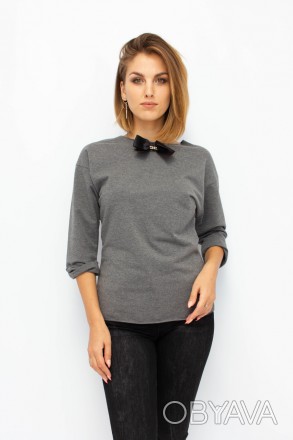 
Классический свитер серого цвета, производство Турция. Покрой свитера приталенн. . фото 1