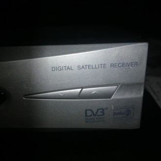 Продам бывший в употреблении спутниковый тюнер DSR 5001 plus ,без пульта.. . фото 7