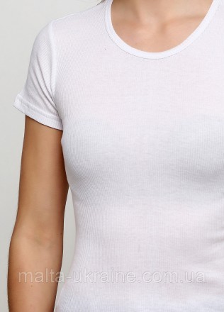 Базовая женская футболка белого цвета Ж469/1-06. Футболка прямого кроя с круглым. . фото 3
