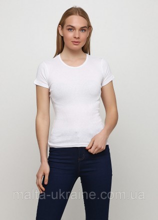 Базовая женская футболка белого цвета Ж469/1-06. Футболка прямого кроя с круглым. . фото 2