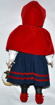 Кукла "Красная шапочка" фарфор.
Высота 40 см.
В отличной сохранности. . фото 3