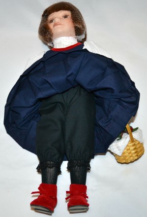 Кукла "Красная шапочка" фарфор.
Высота 40 см.
В отличной сохранности. . фото 6