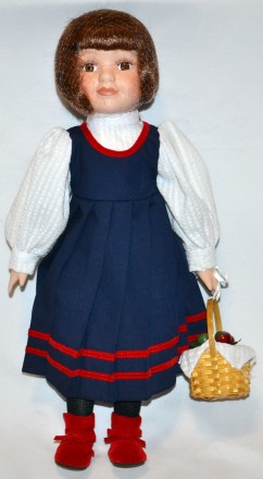 Кукла "Красная шапочка" фарфор.
Высота 40 см.
В отличной сохранности. . фото 4