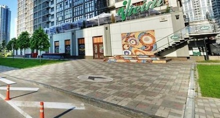 Торговая площадь, район Печерский, Драгомирова ул., Киев.. Киев. фото 1 Торговая площадь, район Печерский, Драгомирова ул., Киев.. Киев. фото 1