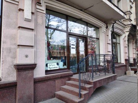 Аренда помещения под магазин/банк/кафе, общая площадь 143м2. Киев.. Киев. фото 1 Аренда помещения под магазин/банк/кафе, общая площадь 143м2. Киев.. Киев. фото 1