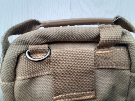 Мужская сумочка через плечо из плотной ткани

Практичная, хорошего качества
Д. . фото 5