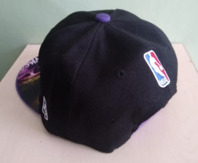 Снепбэк New Era Los Angeles Lakers NBA черная (33342LAB)
Стильная брендовая вещь. . фото 4