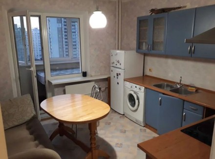 Уютная однокомнатная квартира рядом с метро Харьковская. Есть электрическая плит. . фото 3