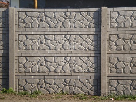 Предлагаем вашему вниманию бетонные заборы серые и цветные под заказ хорошего ка. . фото 2