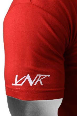 Футболка VNK Red
Комфортна, стильна і практична футболка VNK Red виконана з 100%. . фото 7