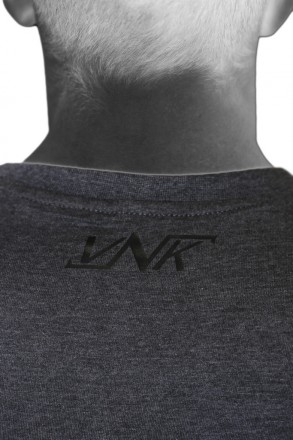 Футболка VNK Grey
Комфортна, стильна і практична футболка VNK Grey виконана з 10. . фото 6