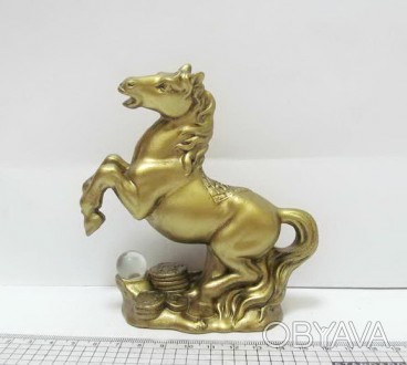  Товар на сайті >>>Сувенір керамічна фігурка "Коня золота з монетами" Складська . . фото 1