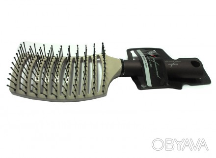 Щетка CARE nylon
Гребни, щетки
Профессиональная щетка для волос
Изготовлена из с. . фото 1