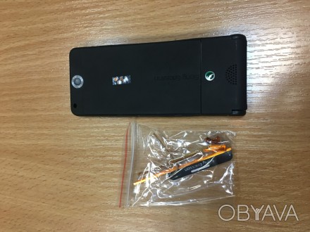 Корпус Sony Ericsson Кат. Extra W350 (чорний) УЧЕНКА! Софтове покриття на задній. . фото 1