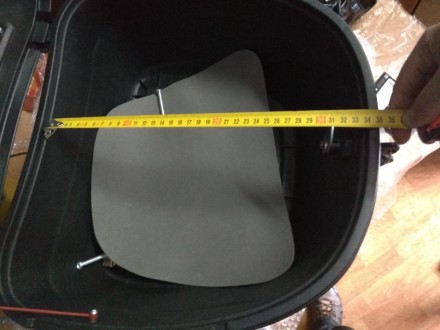 Продам кофр багажник пластиковый очень прочный на один шлем без площадки со спин. . фото 7