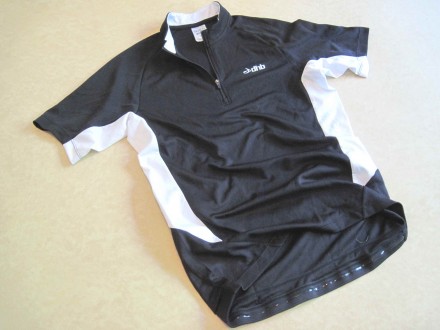 Вело футболка dhb p.XS
страна производитель - Китай/Англия
100% polyester
- з. . фото 4