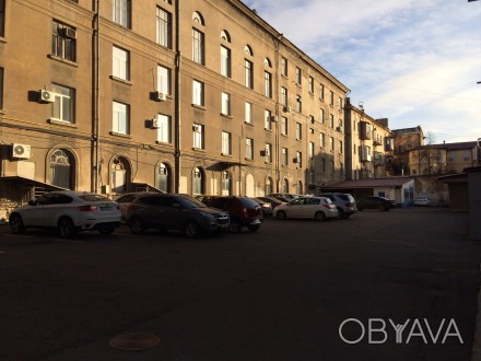
 7058. . . Предлагаем к продаже капитальное 5-этажное здание в центре Одессы на. . фото 1
