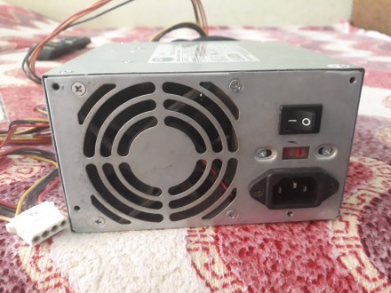 Блок питания Cooler Master
Имеет систему passive PFC Производитель HIPRO Electr. . фото 4
