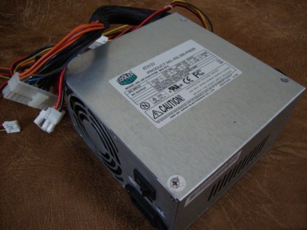 Блок питания Cooler Master
Имеет систему passive PFC Производитель HIPRO Electr. . фото 2