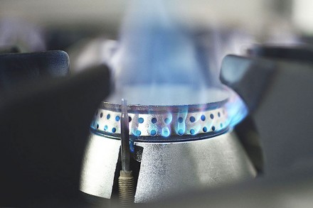 газовая плита 6 кофорок с духовкой промышленная для кафе и ресторана. Київ. фото 1 газовая плита 6 кофорок с духовкой промышленная для кафе и ресторана. Київ. фото 1