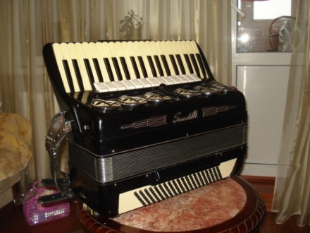 Это одни из лучших аккордеонов в мире. 
Аккордеон полный, чёрного цвета, 11,5 к. . фото 3