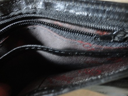 Кожаый мужской кошелек (черный)

Размер: 12.7 Х 9,7 см

Новый, Присутствуют . . фото 7