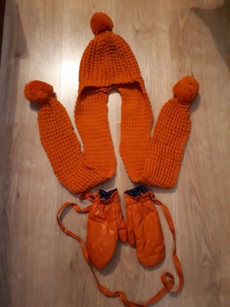 Нова шапка - шарф і рукавички двухсторонні. 
Рукавички зроблені тканини яка не . . фото 2