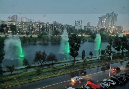 Продается 2-комнатная квартира, видовая, Русановка, ул. Энтуиастов 5. Київ. фото 1 Продается 2-комнатная квартира, видовая, Русановка, ул. Энтуиастов 5. Київ. фото 1