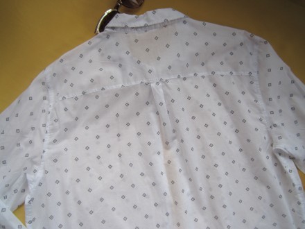 Качественная  тонкая  хлопковая  рубашка, р.42, C&A.
Цвет-белый с черным.
. . фото 7