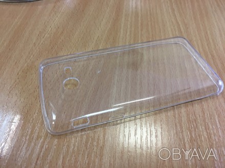 Ультратонкий і кришталево прозорий силіконовий чохол (0.3 мм) для Samsung J520(J. . фото 1
