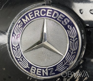 Эмблема знак переднего бампера Mercedes Benz CLS W218  A2188170116. . фото 1