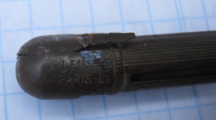 Этот карандаш является аксессуаром торговой фирмы Leica, которая производила кро. . фото 3