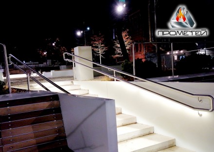 
Овещение лестниц с помощью светодиодов - современный тренд в строительстве здан. . фото 13