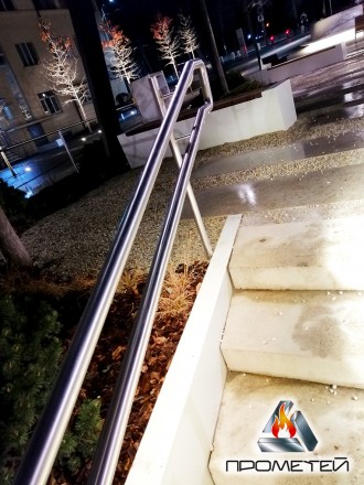 
Овещение лестниц с помощью светодиодов - современный тренд в строительстве здан. . фото 11