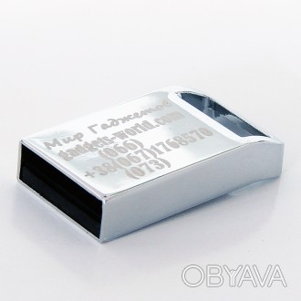  
Флешка для автомагнитолы 16 Гб миниатюрная USB с фирменным логотипом компании . . фото 1