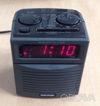 Часы электронные Panashiba 83558 AM/FM Radio 49. . фото 1