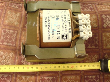 Трансформатор,мало б.у. 12 вольт. 20 А Размеры 12*9*14 см.Вес 3 кг.. . фото 6