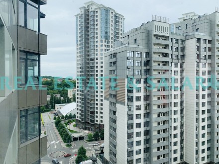 Продажа просторной 2-комнатной квартиры в ЖК Дельмар с видом на Новопечерские Липки. Киев. фото 1 Продажа просторной 2-комнатной квартиры в ЖК Дельмар с видом на Новопечерские Липки. Киев. фото 1