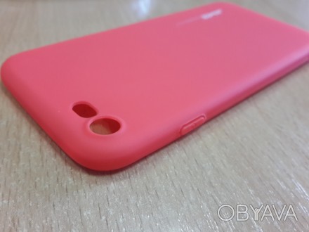 Силиконовый чехол-бампер красный для iPhone 7. . фото 1