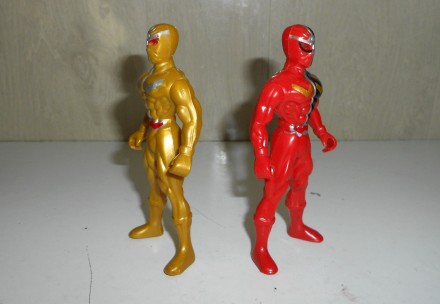 Две пластиковые фигурки Могучие Рейнджеры Power Rangers  
Цена за одну.
Высота. . фото 7