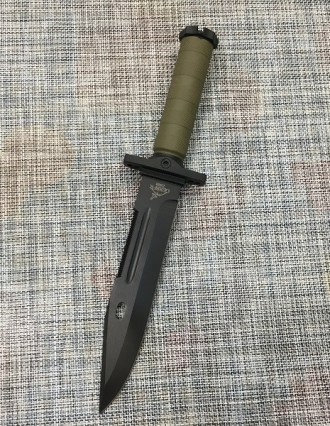 Большой тактический нож с чехлом GERBFR 2358В ( 35см )
Общая длина, мм:350
Матер. . фото 4