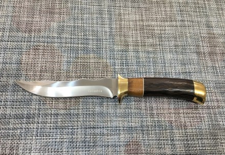 Охотничий нож Colunbia 27см / Н-783
Общая длина, мм:290
Материал рукояти: металл. . фото 7