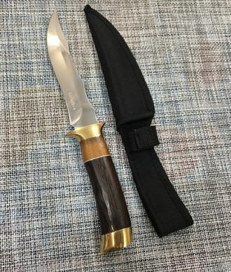Охотничий нож Colunbia 27см / Н-783
Общая длина, мм:290
Материал рукояти: металл. . фото 2