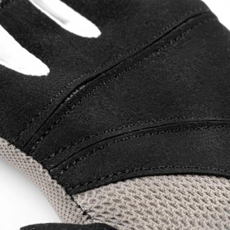 Спортивные перчатки предназначены для защиты ладоней от мозолей и ссадин, а такж. . фото 7